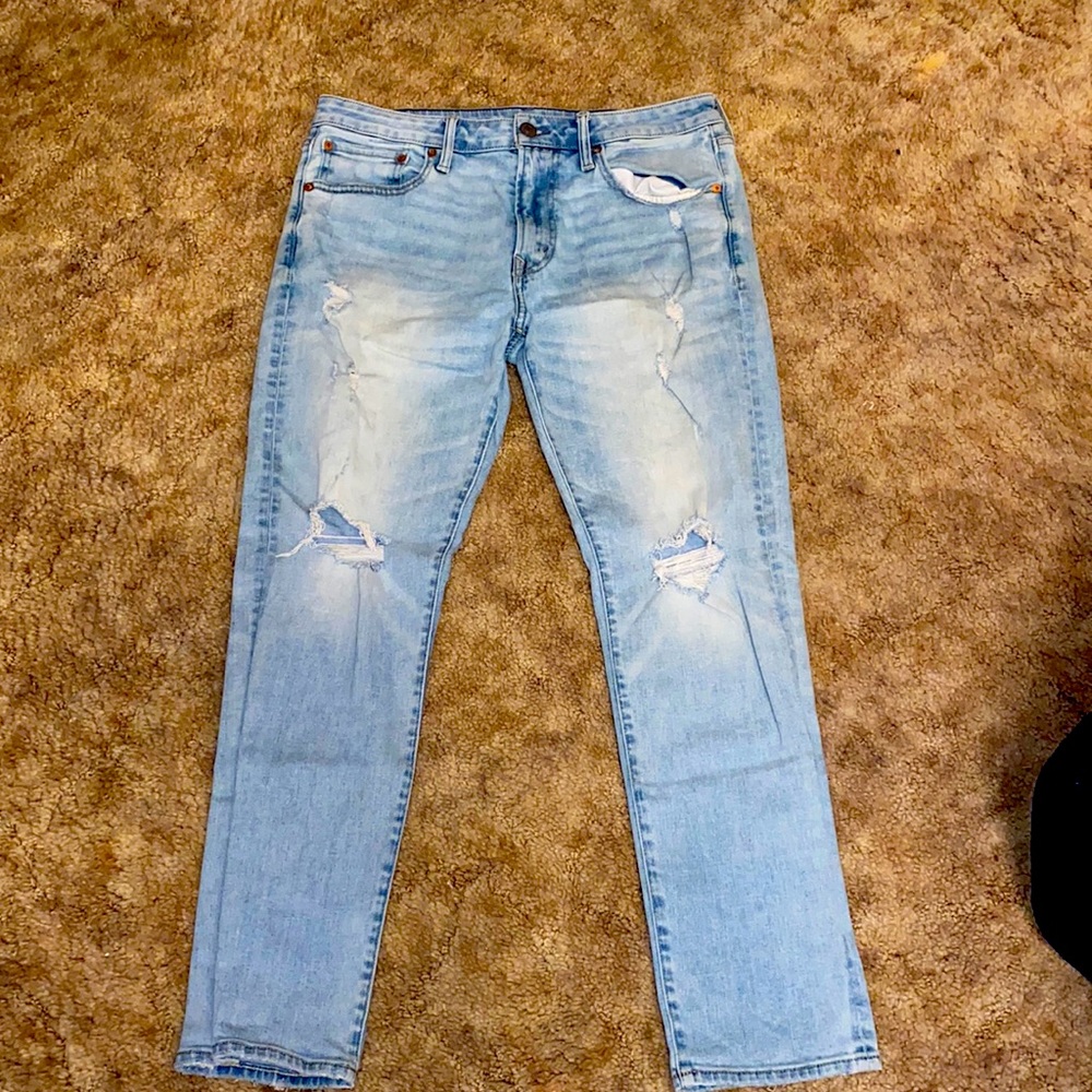 Men’s/teen’s jeans 33x30 American Eagle.